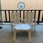 Naiyang Seaview Place Resort