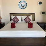 Naiyang Seaview Place Resort