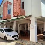 The 4 Blocks At Kata Noi