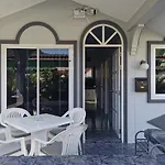 Bungalow Karon Beach