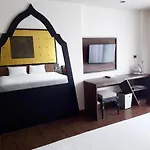 The Beach Condotel Kata 500 Maters To The Beach
