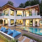 Kata Azure Villa @Kata Beverly Hill