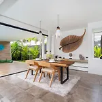 Blue Coral Luxury Villa - Naiyang Beach