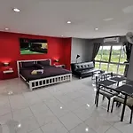 Karon Studio Service Apartment