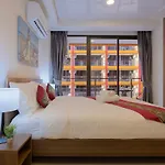 Naiharn Pearl Condo By Holy Cow, 1-Br, Courtyard View