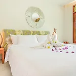 L\'Esprit De Naiyang Beach Resort - Sha Extra Plus