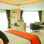 The Par Phuket Sha Plus