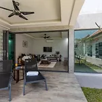 Blu Boat Luxury Pool Villas