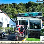 Kata Hillside Hotel