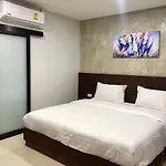 Easy Loft Hostel