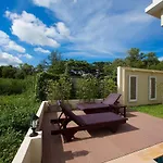 Lago Apartments By Tropiclook