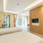 Splash Villa By Villacarte