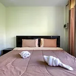 Kata Beach Guesthouse