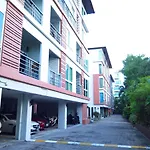 639 2 Bedroom Contemporary Teak Wood Patong Beach