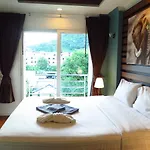 639 2 Bedroom Contemporary Teak Wood Patong Beach