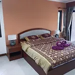 Appartamento Patong Beach, All\'Interno Del Sai Rougn Residence