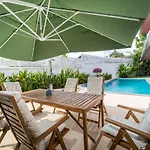 Villa Amaya, 2 Story Tropical Oasis With Green Hills View & Pool, Kamala Beach