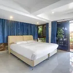 Bougainvillea Terrace House