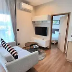 2 Bed Title V