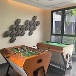 Modern Golf Course View Apartment In Sky Park Laguna