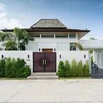 Escape Villas - Private Pool Villas At Shambhala Grand Villa
