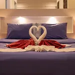 Thai-Themed 3Br Boutique Villa By Intira Villas