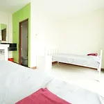 Bedbox Hostel