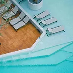 Citygate 1Br Deluxe Pool View Apartment P302