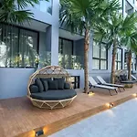 Citygate 1Br Deluxe Pool View Apartment P402