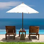 Villa Aye