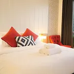 Phuket View Coffee And Resort