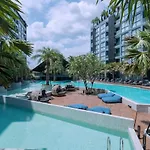 Citygate 2Br Pool View Condo B207-8