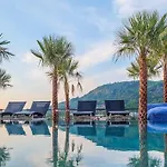 Citygate 2Br Pool View Condo B207-8