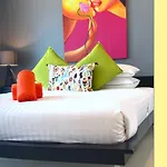Tranquil Condo Close To Beach
