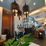 Beautiful Comfortable And Fully Equipped Big Pool Villa With 65Inch Smart Tv Located Near Popular Bangtao Beach And Laguna