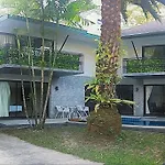 Exquisite 3Br Private Pool Villa: Prime Location
