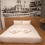 Kata Poshtel Phuket