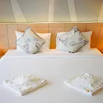 Hubtel Patong Suite