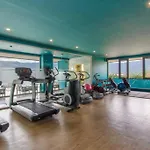 Luxury Sea View One Bedroom Apartment Kamala