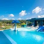 Luxury Sea View One Bedroom Apartment Kamala