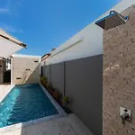 Signature Villas By Tropiclook