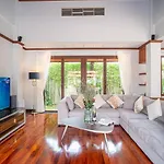 Luxury Sai Taan Villa In Bang Tao