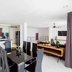 Beachfront 4 Bedrooms Penthouse With Breathtaking Sea View