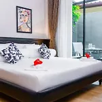 Villa Charming - Lovely 2 Bedrooms House With Pool