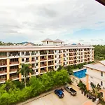 Palm Breeze