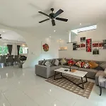 Villa Sea La Vie