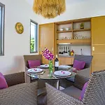 Resort Boutique 2Br Villa Dalaa 4, Private Pool, Full Service, 5 Min Drive Kamala Beach