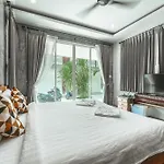 Amanah Hill Kamala Hotel