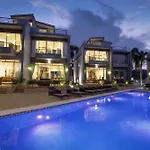 Pool Access Villa, 3-Bedroom Near Mission Golf Villa Argent 8