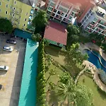 Phuket Palace Apartment With 2 Separate Rooms